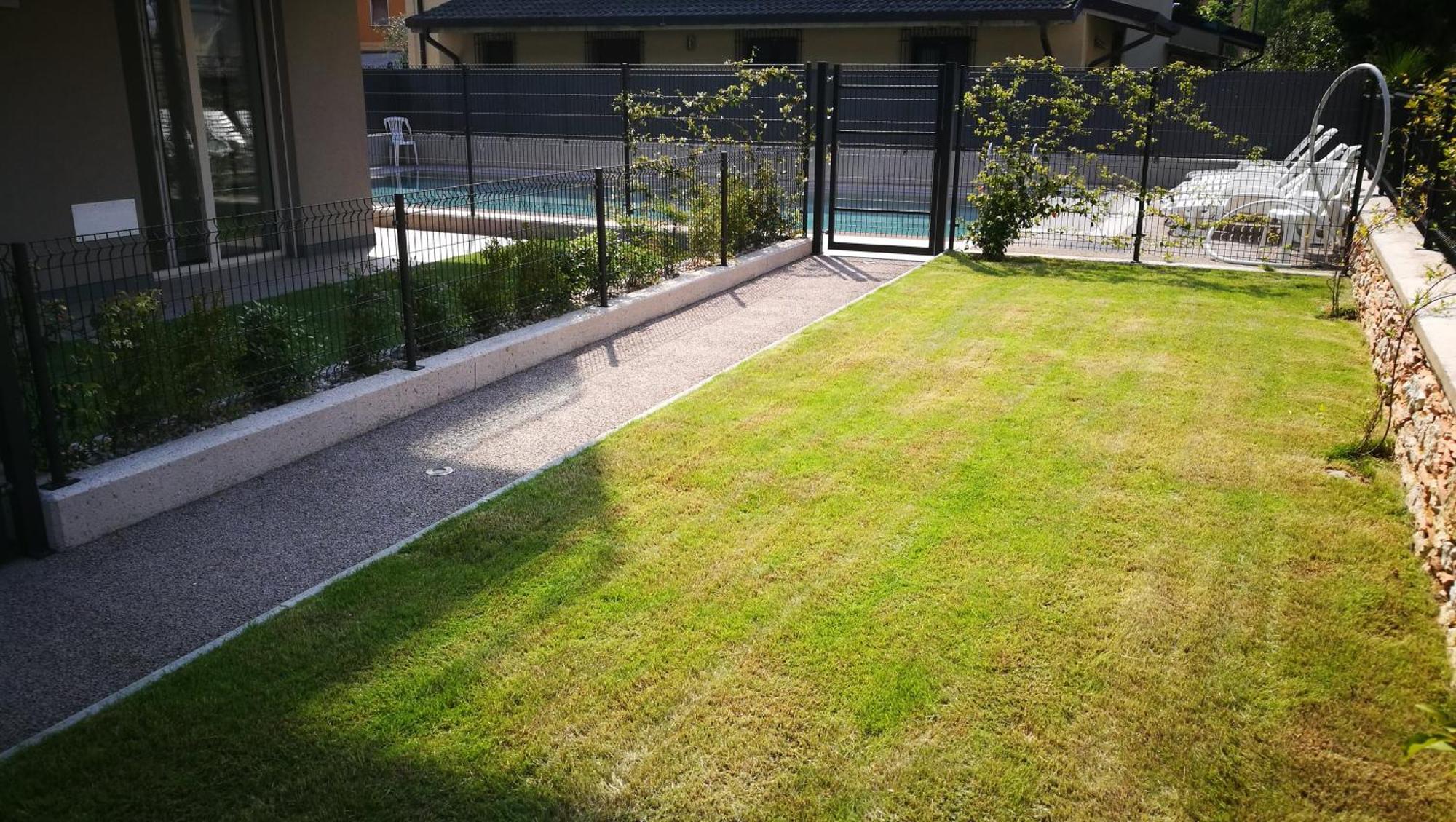 Suite Laura - Torri Del Benaco Bagian luar foto