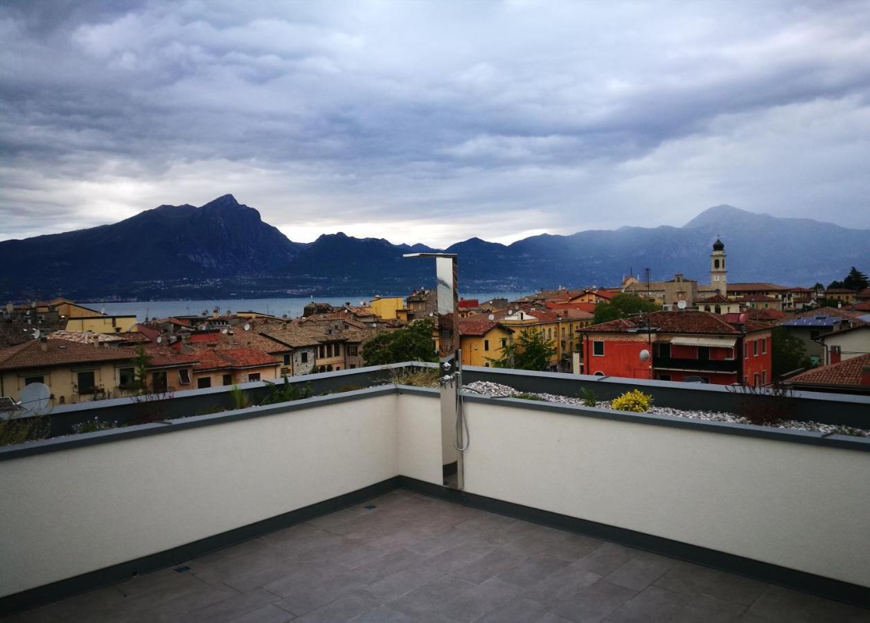 Suite Laura - Torri Del Benaco Bagian luar foto