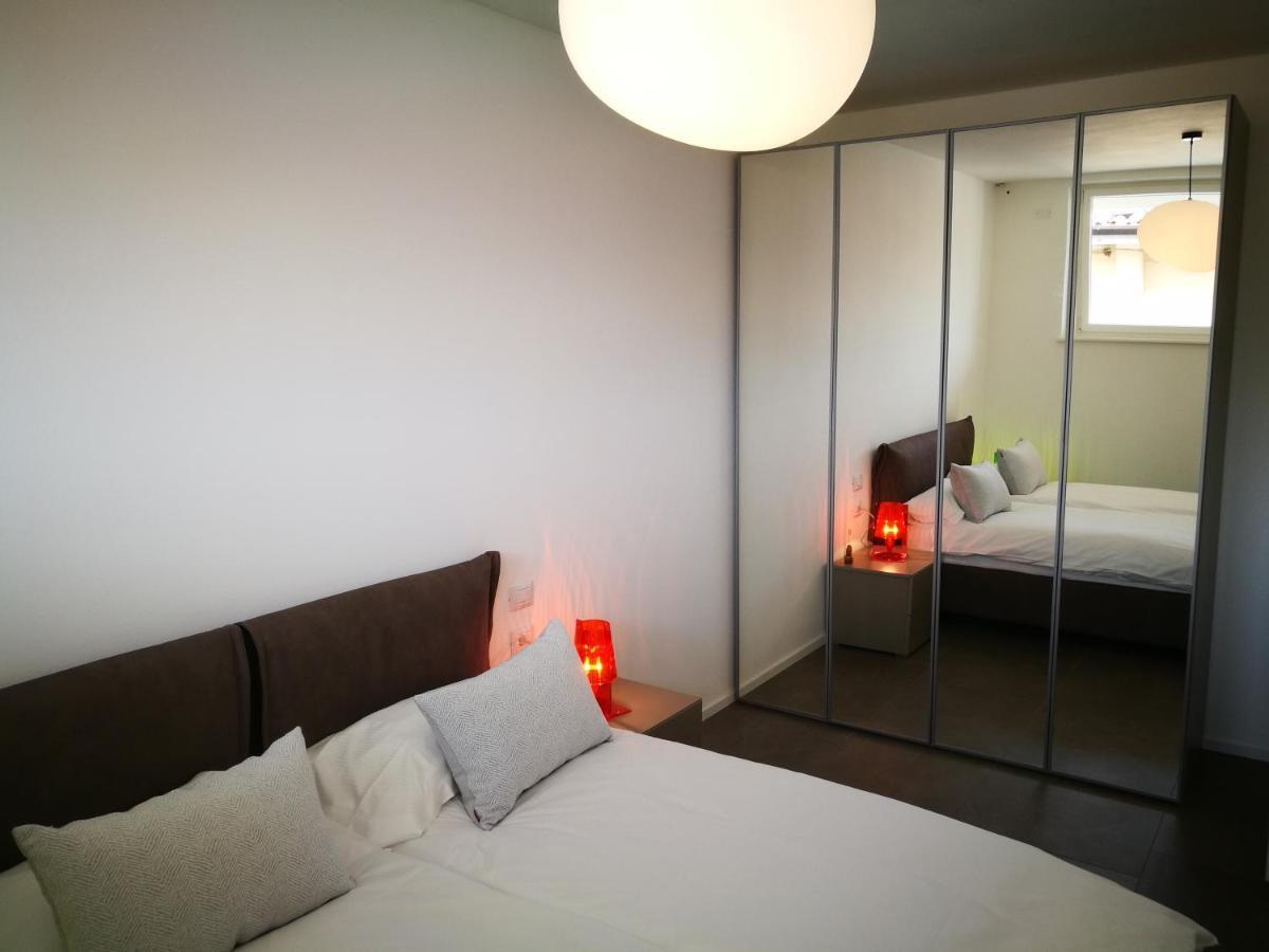 Suite Laura - Torri Del Benaco Bagian luar foto