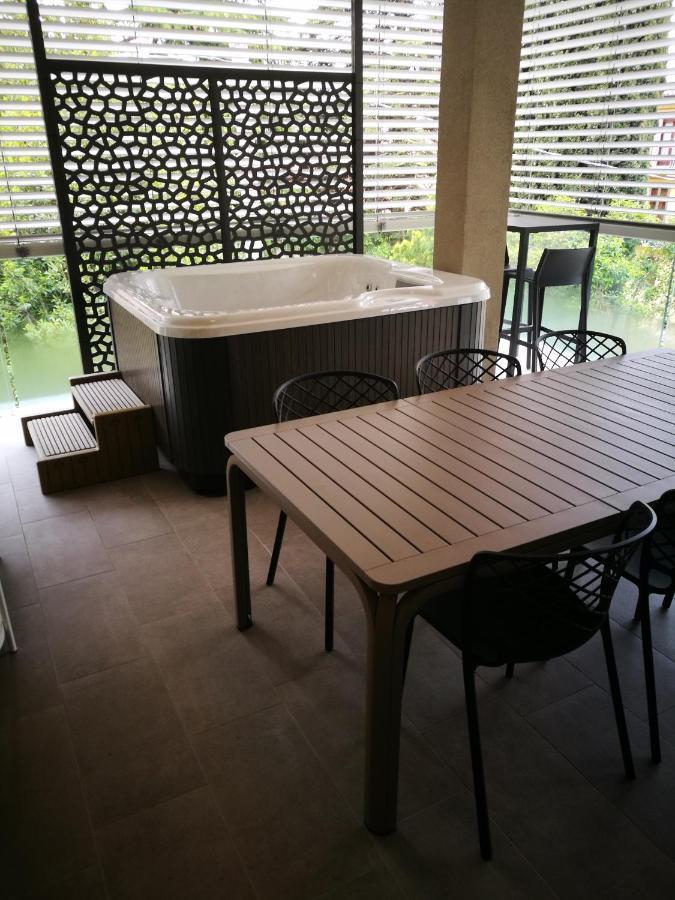 Suite Laura - Torri Del Benaco Bagian luar foto