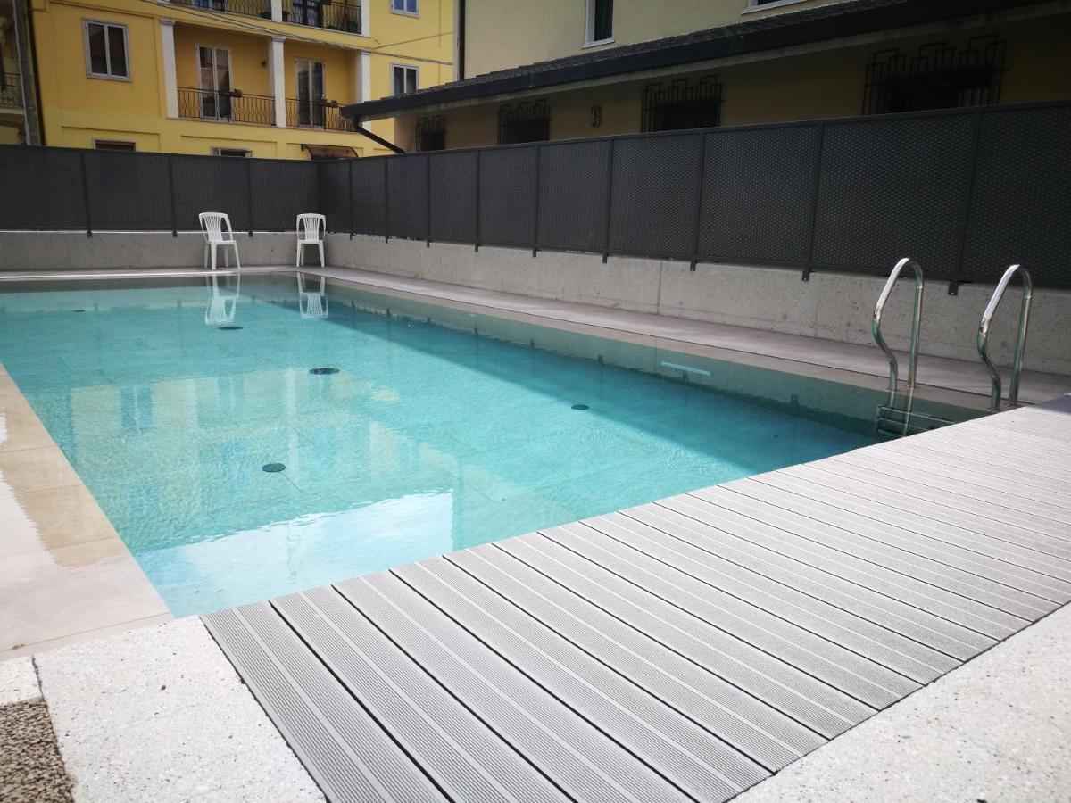 Suite Laura - Torri Del Benaco Bagian luar foto