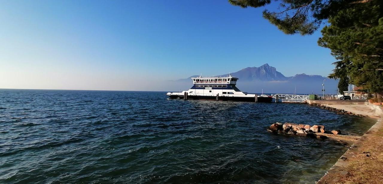 Suite Laura - Torri Del Benaco Bagian luar foto